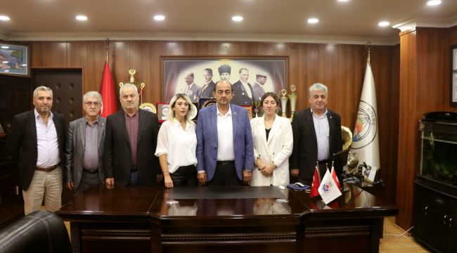 BAŞTAN DEMİRTAŞ, AK PARTİ'DEN İSTİFA ETTİ...