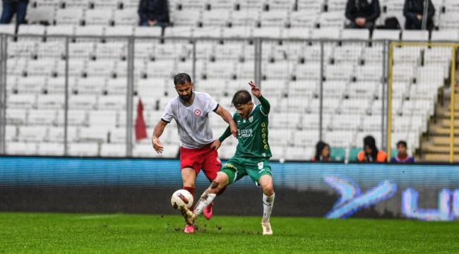 - TFF 2. Lig: Bursaspor: 3 - Zonguldak Kömürspor: 3