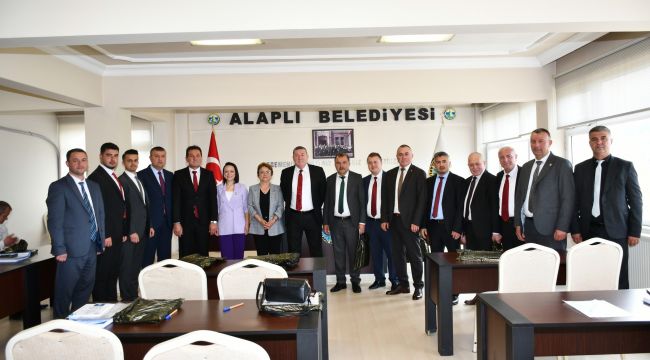 ALAPLI MECLİSİ SEÇİMLERDEN SONRA İLK KEZ TOPLANDI