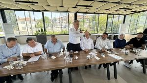 AK PARTİ MUHTARLARLA BULUŞTU.