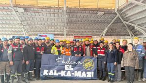 Karadeniz Ereğli'de madenciler kadına şiddete karşı bilgilendirildi.