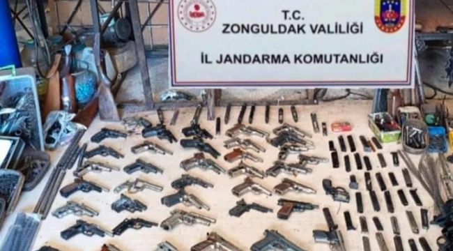 Silah ve mühimmat imalathanesine baskın: 2 tutuklu