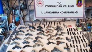 Silah ve mühimmat imalathanesine baskın: 2 tutuklu