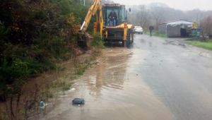 KDZ. EREĞLİ’DE SU KANALLARI VE YAĞMURLAMA HATLARI AÇIK TUTULUYOR