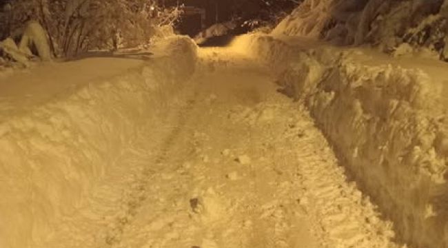 ALAPLI KÖYLERİNDE KAR KALINLIĞI 1 METREYİ GEÇTİ