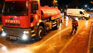 KDZ. EREĞLİ BELEDİYESİ HER GECE YOLLARDA ÇAMUR TEMİZLİYOR