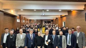 GAZETECİLER, ÖĞRENCİLERLE KARİYER GÜNLERİNDE BULUŞTU...